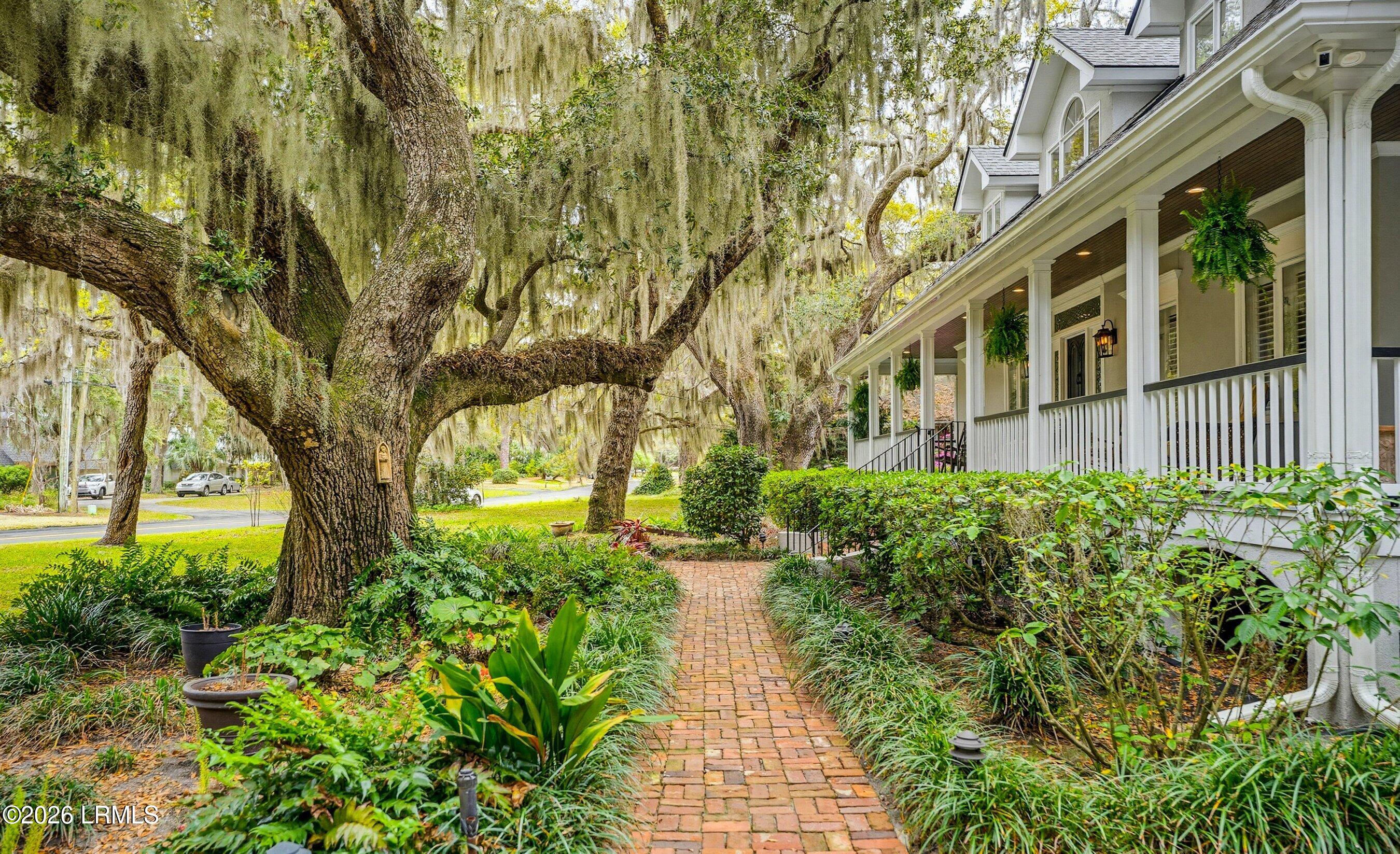 151 Spanish Point Drive Beaufort, SC 29902 - Photo 34 of 34 Front walkway