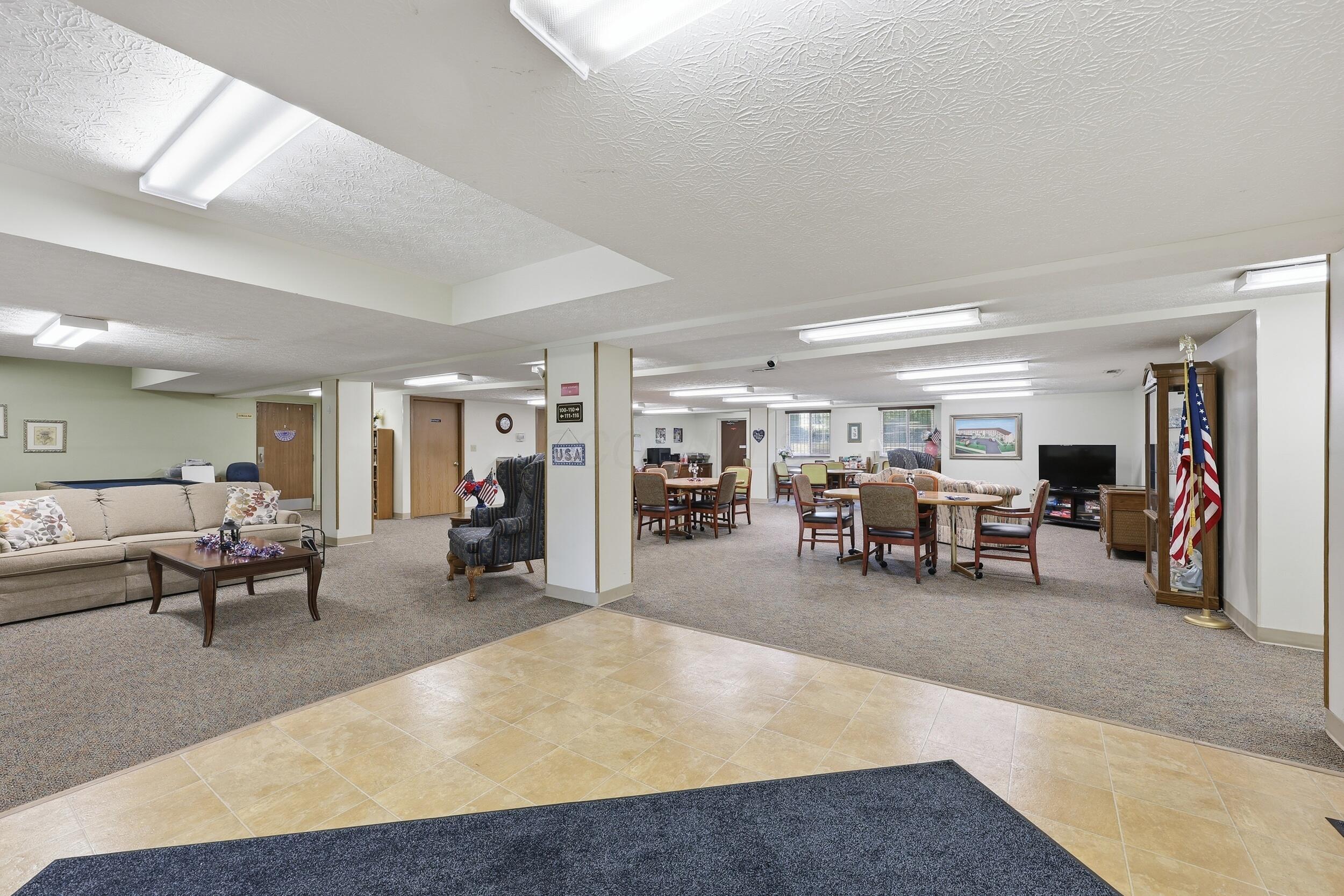 5885 Beechcroft Road, Unit 302 Columbus, OH 43229 - Photo 15 of 24 19_072a6565