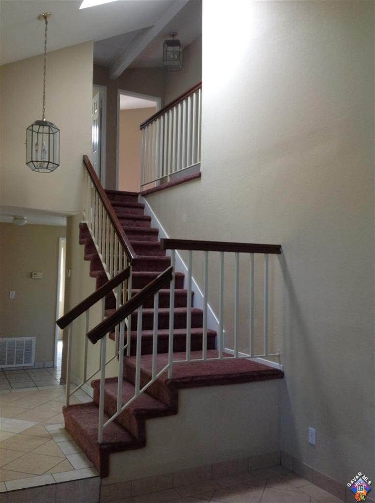 44015 Sorrell Lane Lancaster, CA 93535 - Photo 4 of 5 a view of entryway