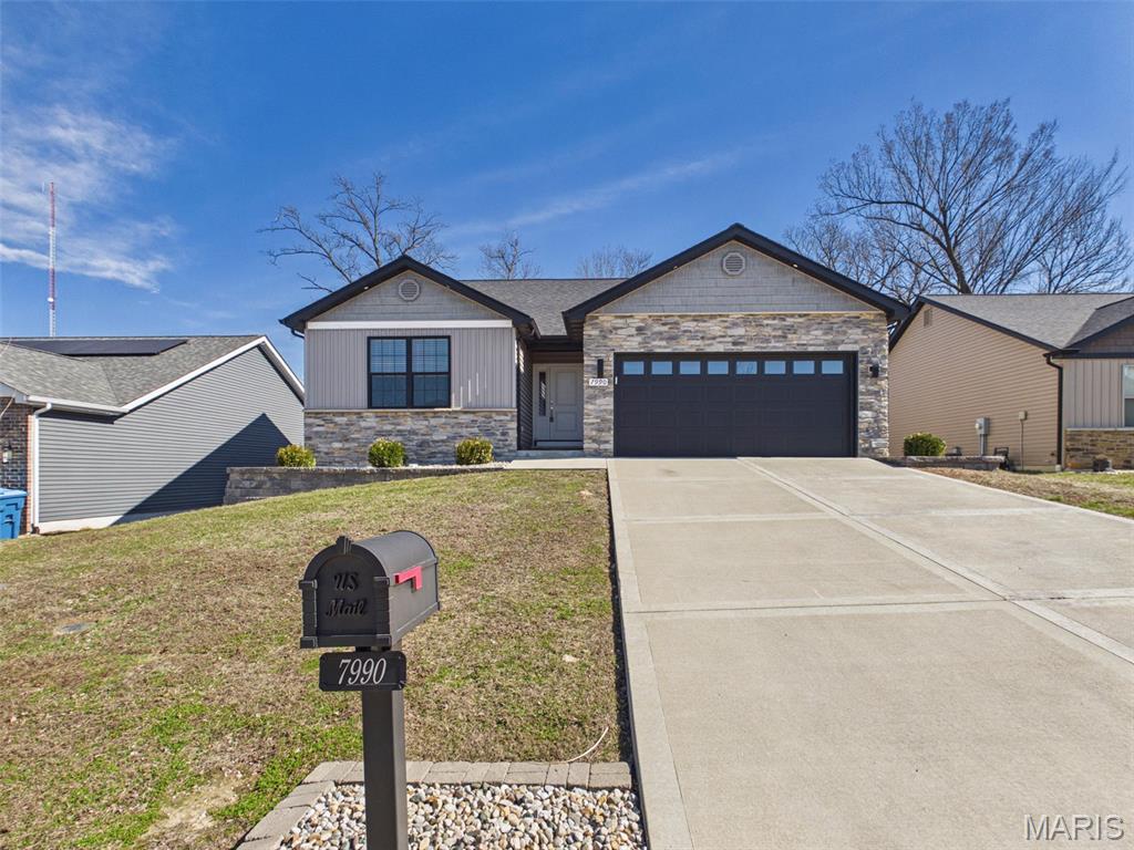 7990 Sonora Ridge Caseyville, IL 62232 - Photo 2 of 44