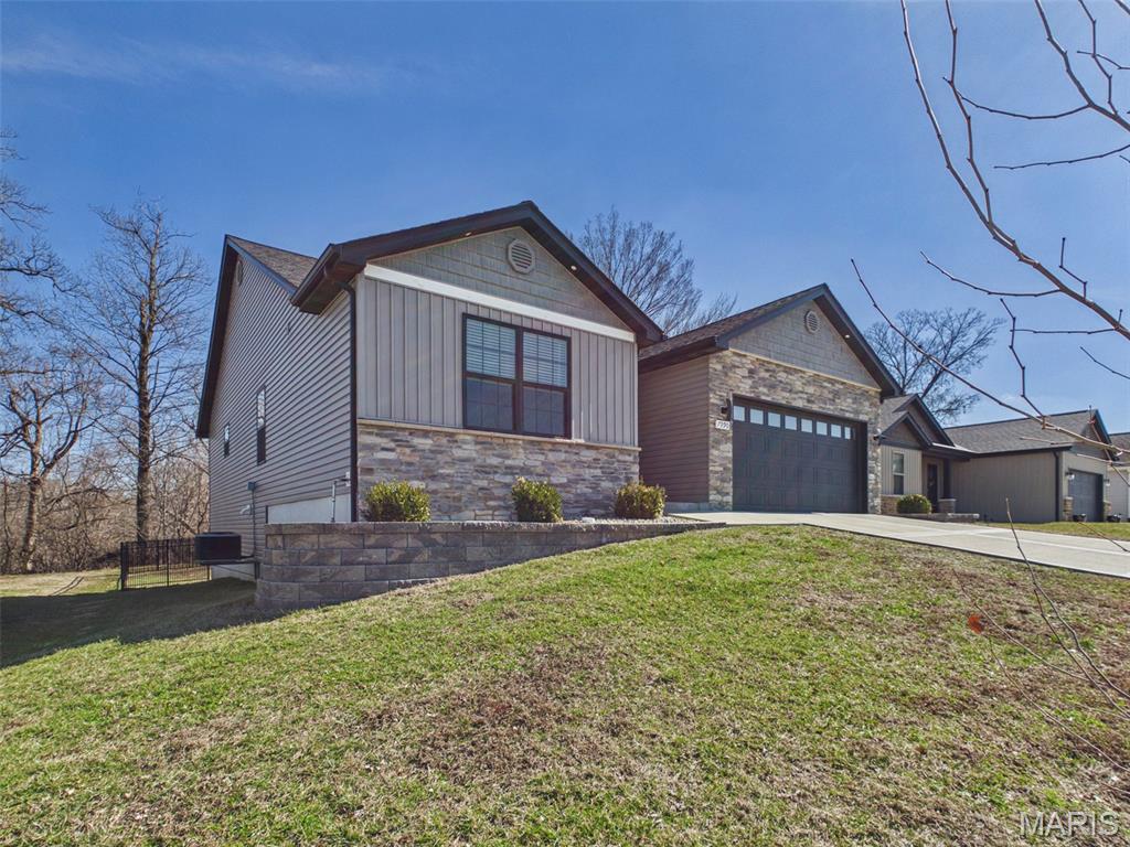 7990 Sonora Ridge Caseyville, IL 62232 - Photo 3 of 44