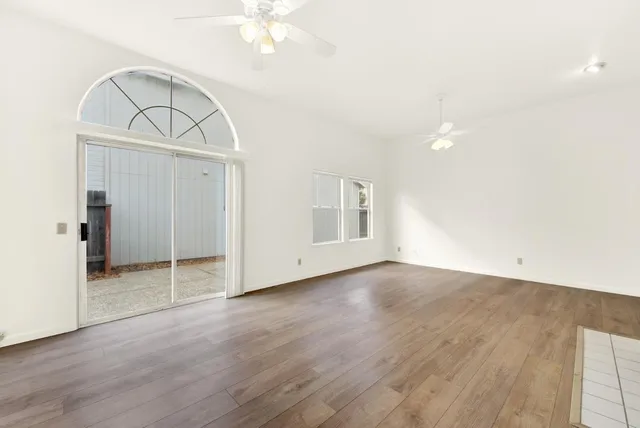 $439,000 | 8609 Valley Rim Way, Antelope, CA 95843