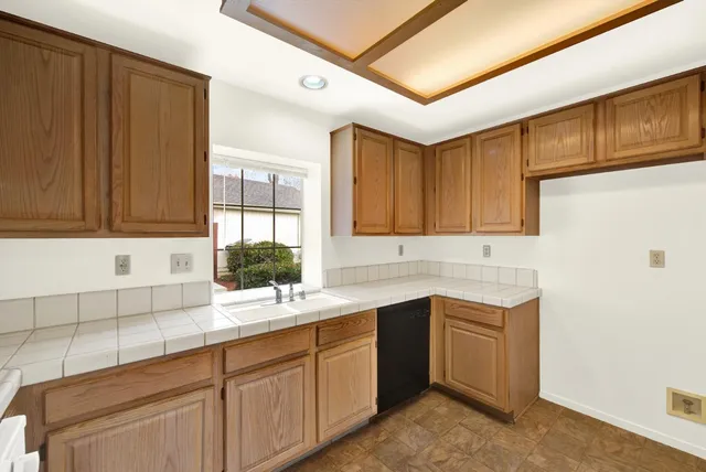 $439,000 | 8609 Valley Rim Way, Antelope, CA 95843