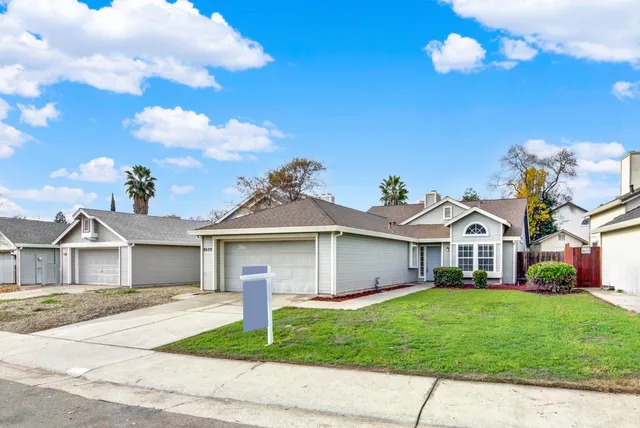 $439,000 | 8609 Valley Rim Way, Antelope, CA 95843