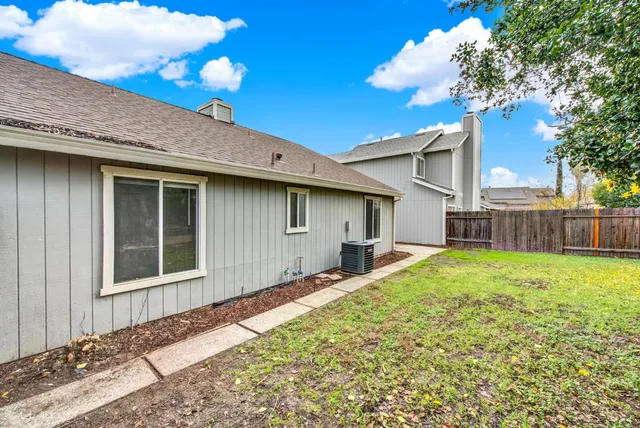 $439,000 | 8609 Valley Rim Way, Antelope, CA 95843