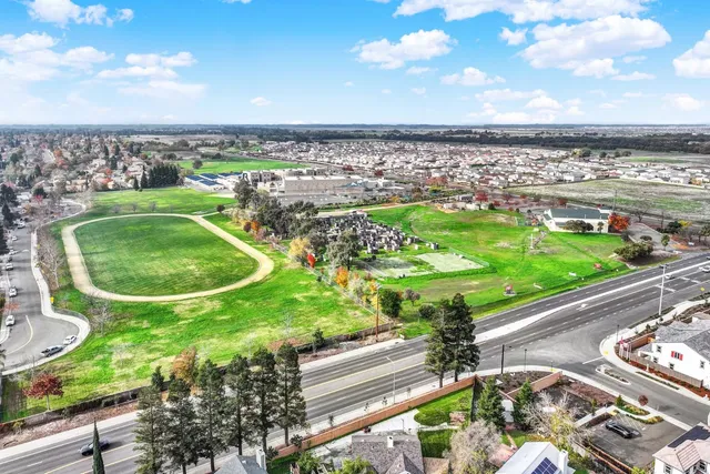 $439,000 | 8609 Valley Rim Way, Antelope, CA 95843