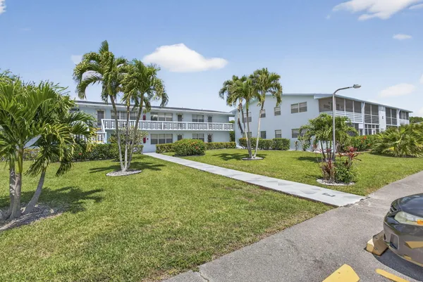 $1,500 | 106 Camden East, West Palm Beach, FL 33417