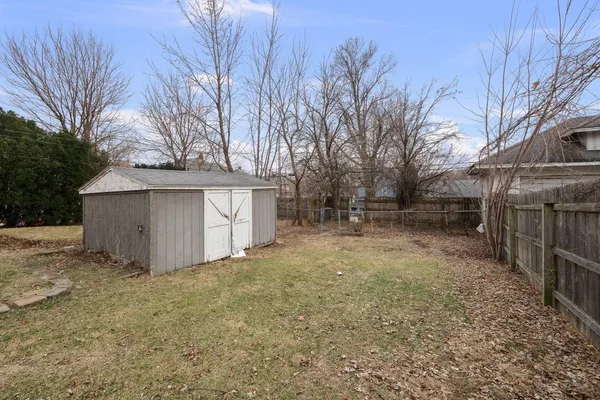 $1,600 | 1321 West 13th Street, Davenport, IA 52804