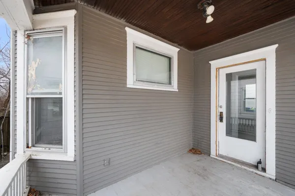$1,600 | 1321 West 13th Street, Davenport, IA 52804