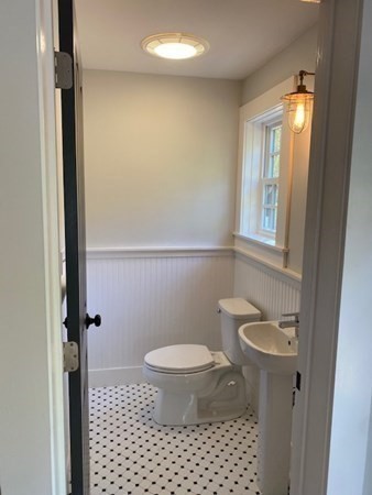 97 Lake Road Brookfield, MA 01506 - Photo 8 of 38