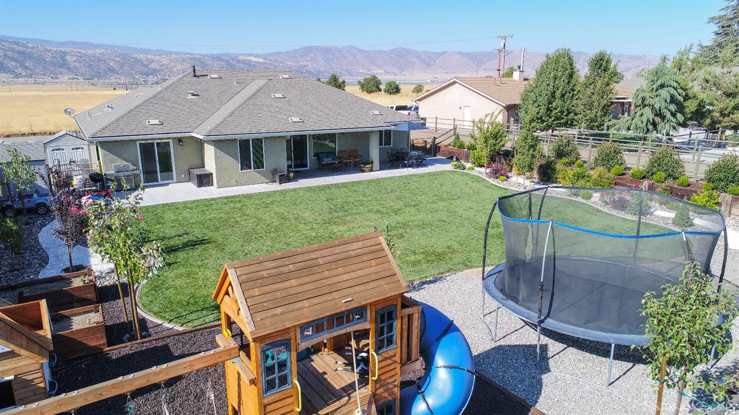 27770 Crofun Road Tehachapi, CA 93561 - Photo 14 of 37 Gallery Image 14