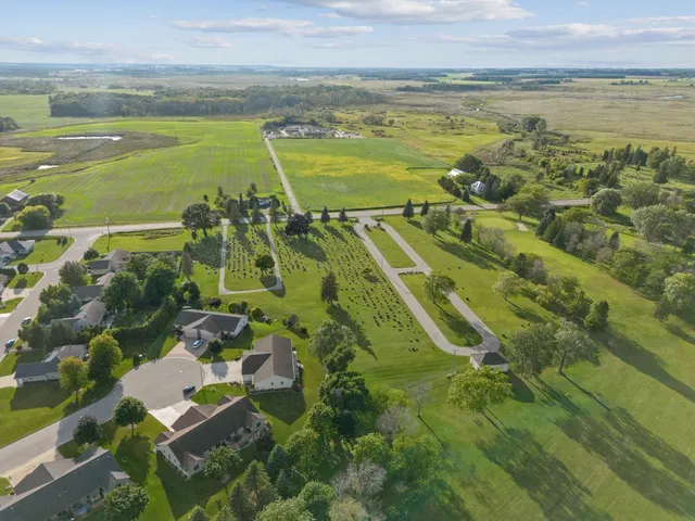 $289,900 | 498 Ridgeway Court, Brillion, WI 54110