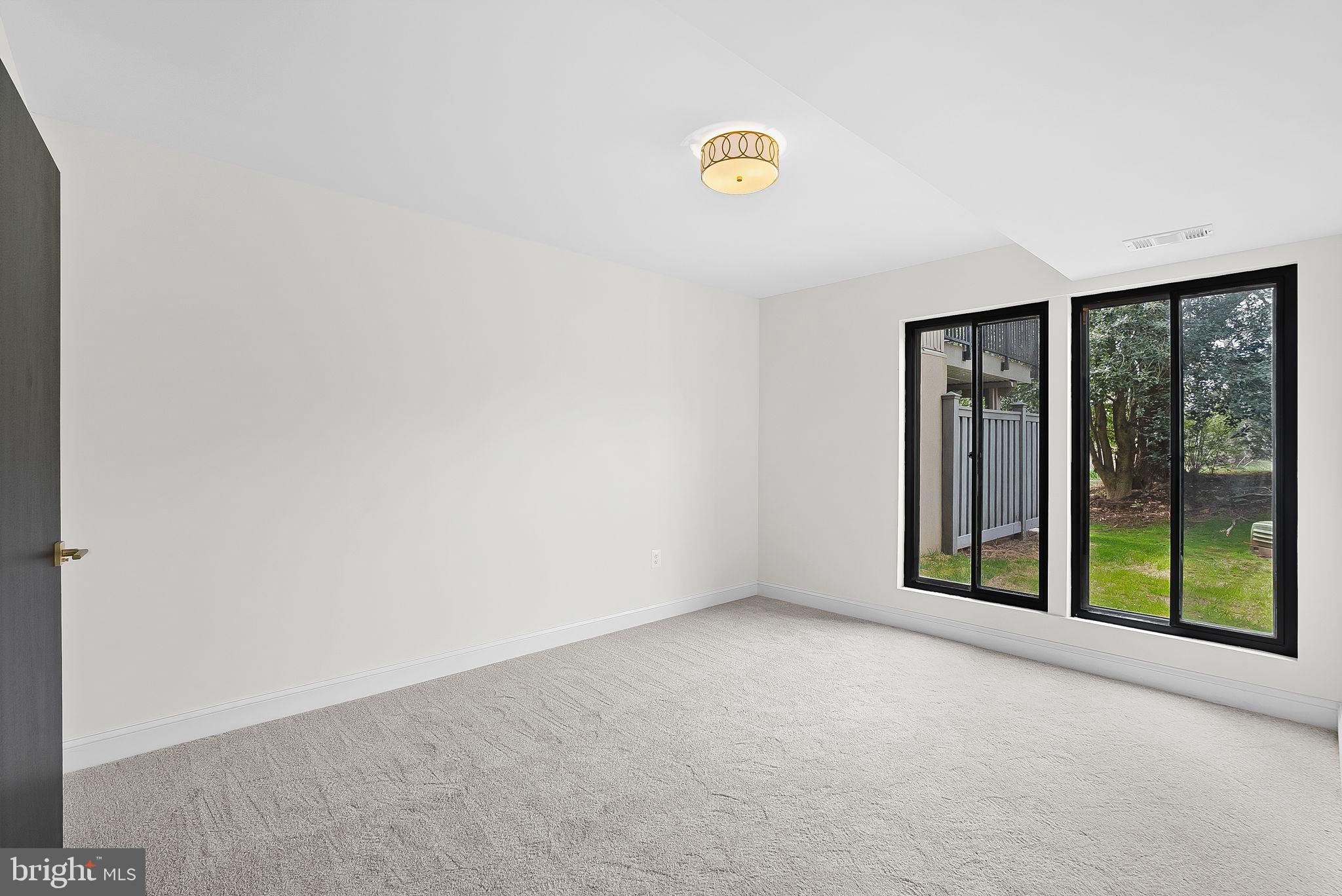 1808 North Shore Court Reston, VA 20190 - Photo 43 of 50 Gallery Image 43
