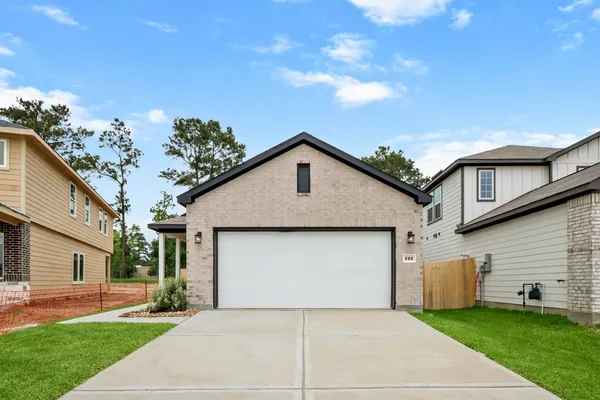 $268,900 | 225 Spring Drive, Hockley, TX 77447