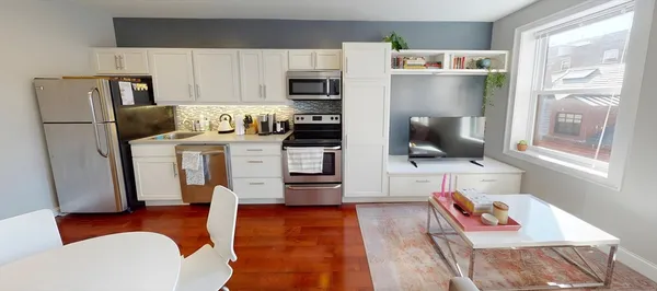 $4,000 | 9 Anderson Street, Unit 2R, Boston, MA 02114