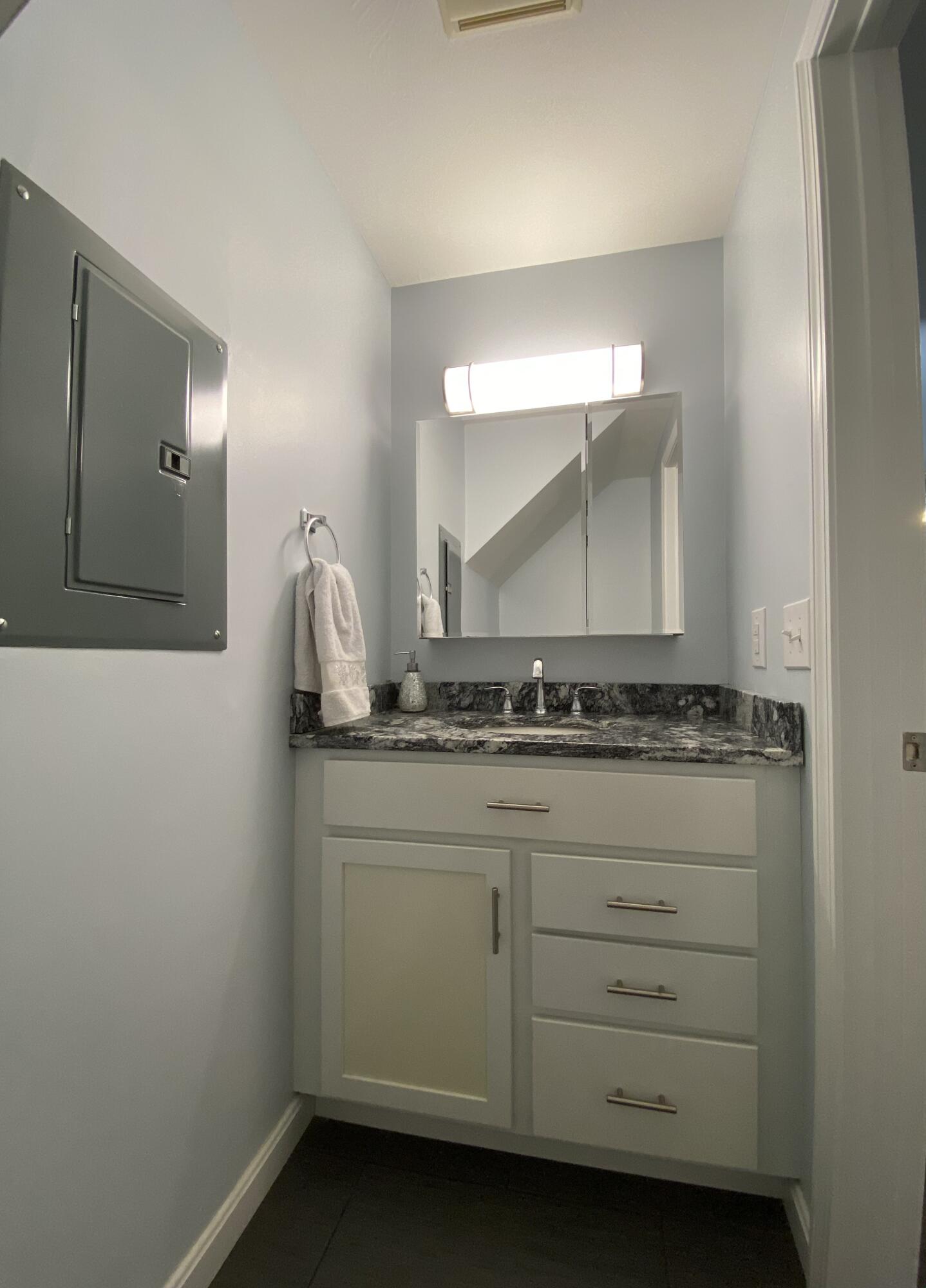 76 Baldwin Drive, Unit 76 Bangor, ME 04401 - Photo 16 of 39 IMG_2286