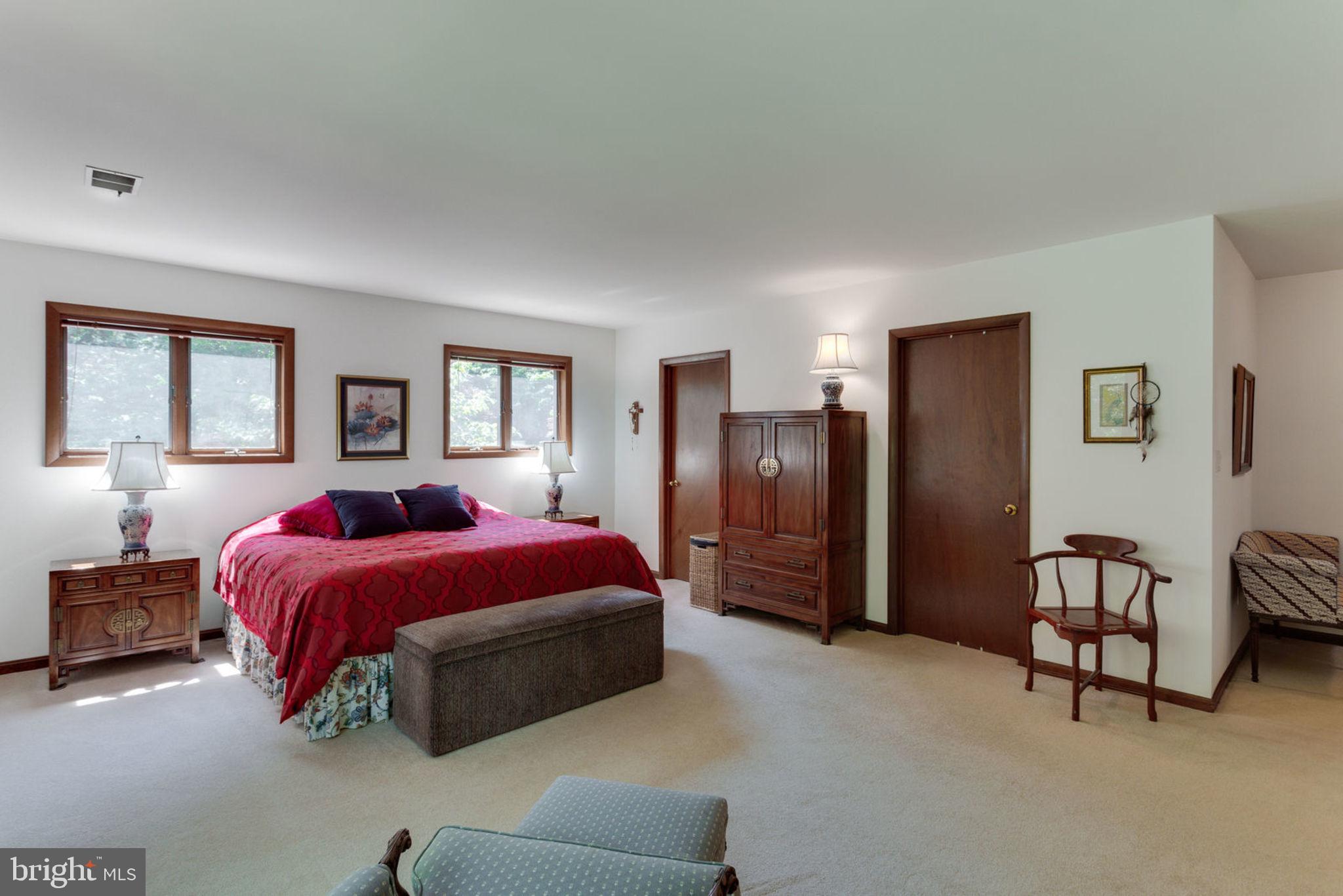 6230 Park Road McLean, VA 22101 - Photo 30 of 54 Master bedroom has 2 walk-in closets w. builti ns
