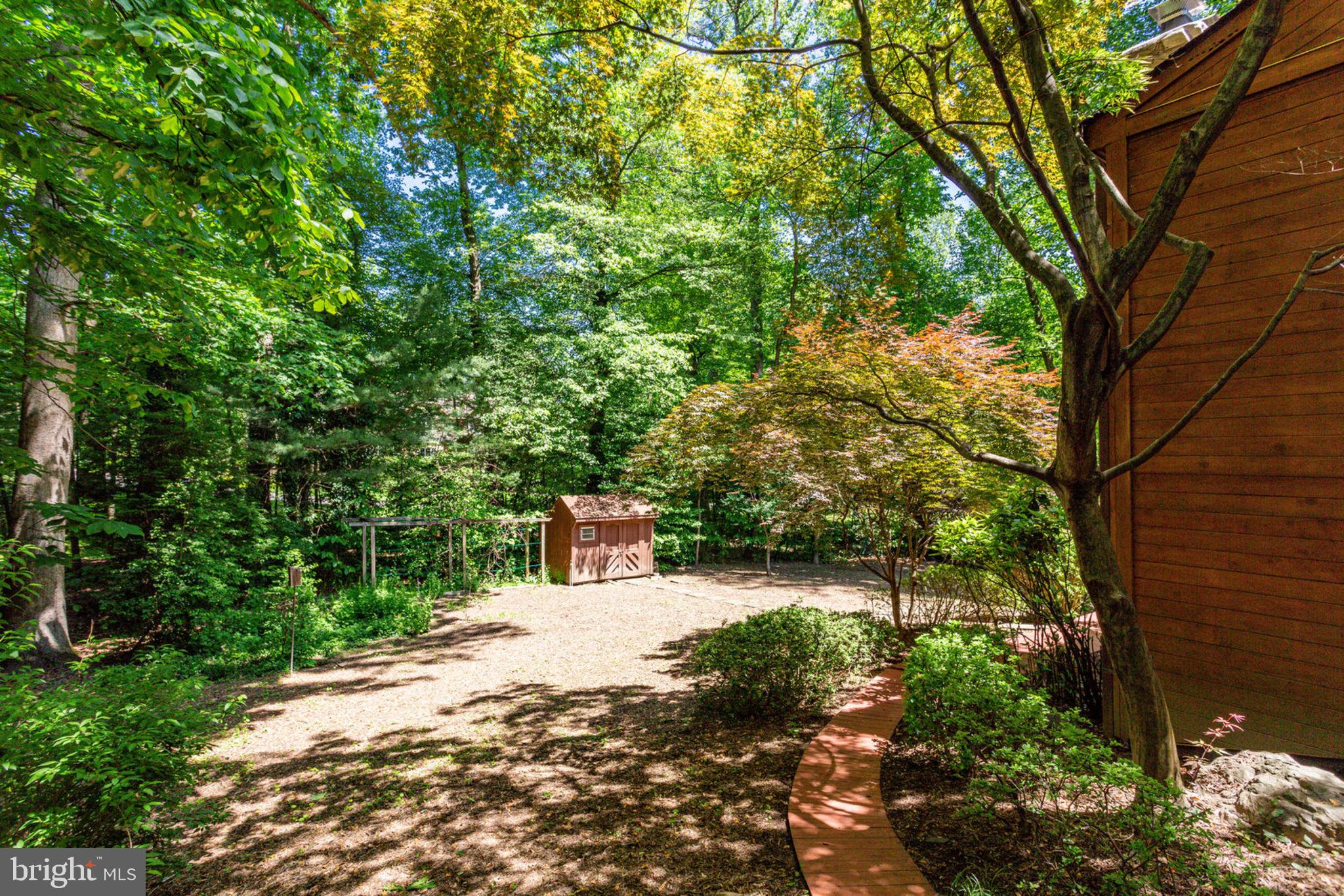 6230 Park Road McLean, VA 22101 - Photo 47 of 54 View toward shed and garden area at property rear
