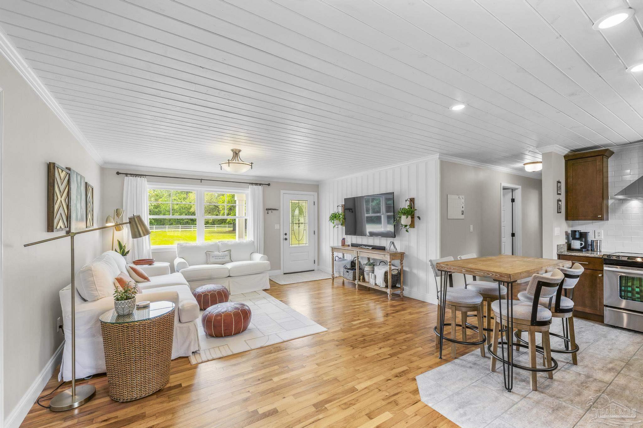 1850 Garcon Point Road Milton, FL 32583 - Photo 13 of 68