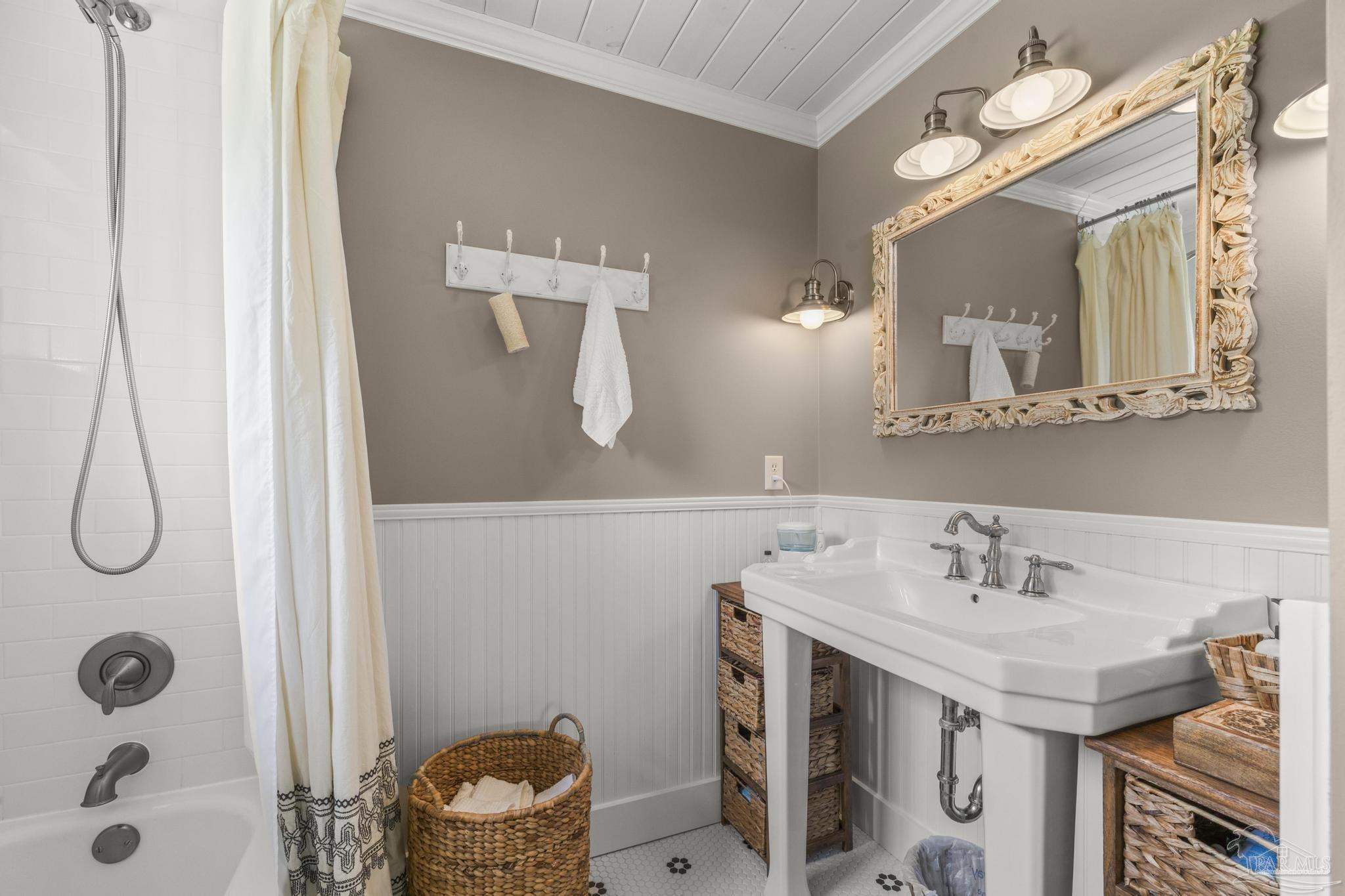 1850 Garcon Point Road Milton, FL 32583 - Photo 17 of 68