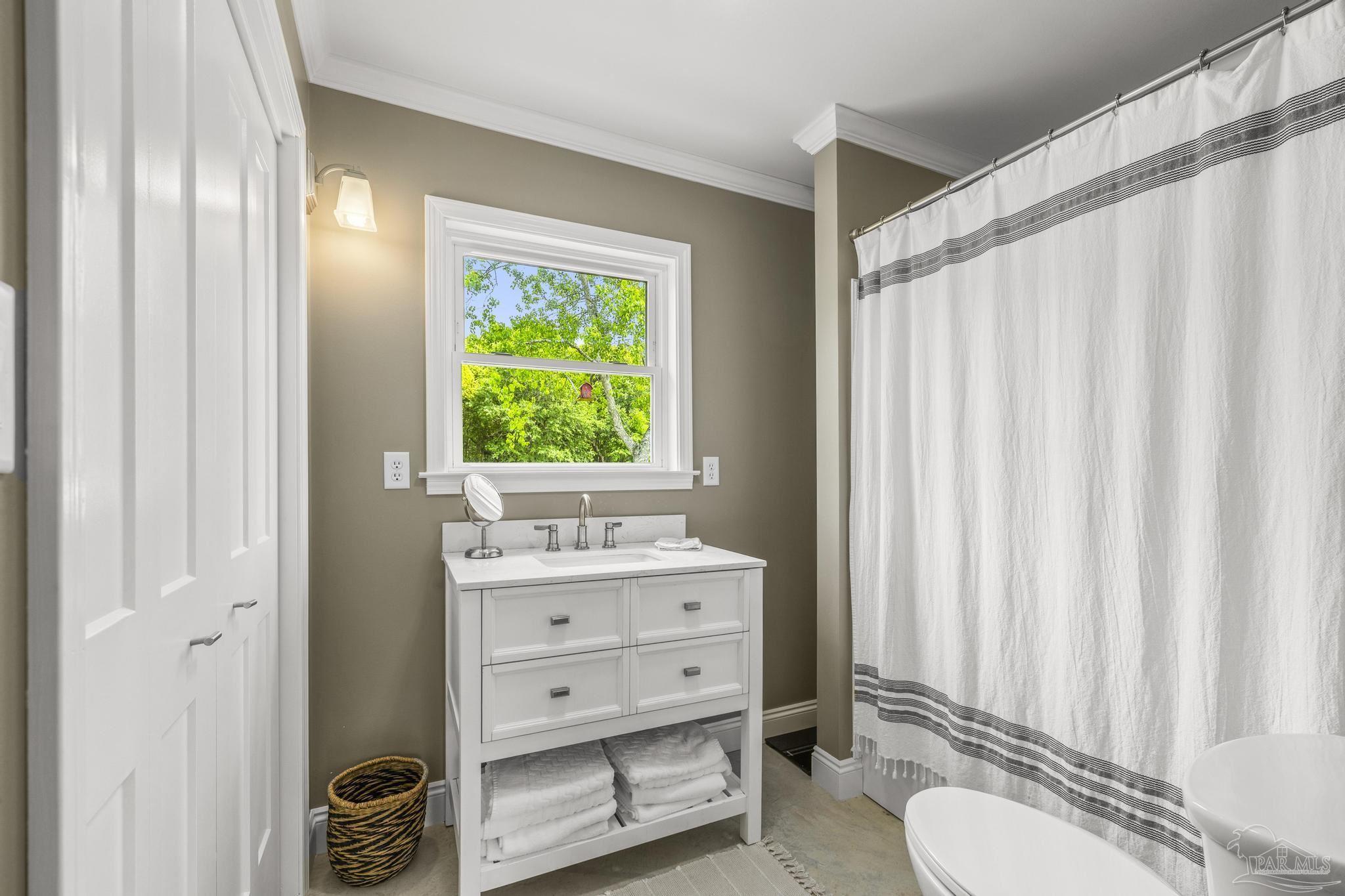 1850 Garcon Point Road Milton, FL 32583 - Photo 21 of 68