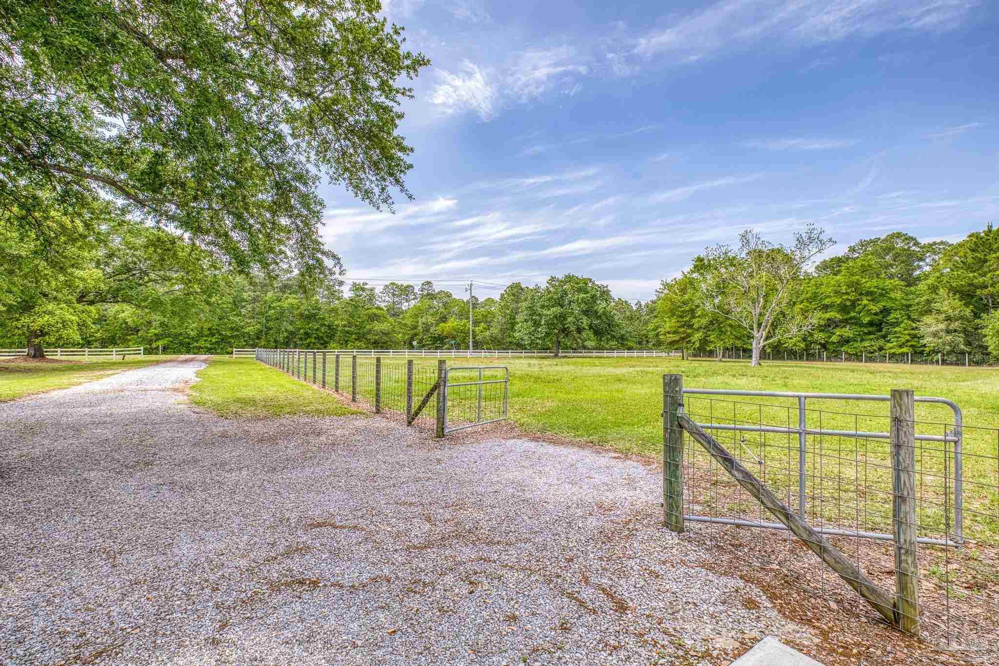 1850 Garcon Point Road Milton, FL 32583 - Photo 34 of 68