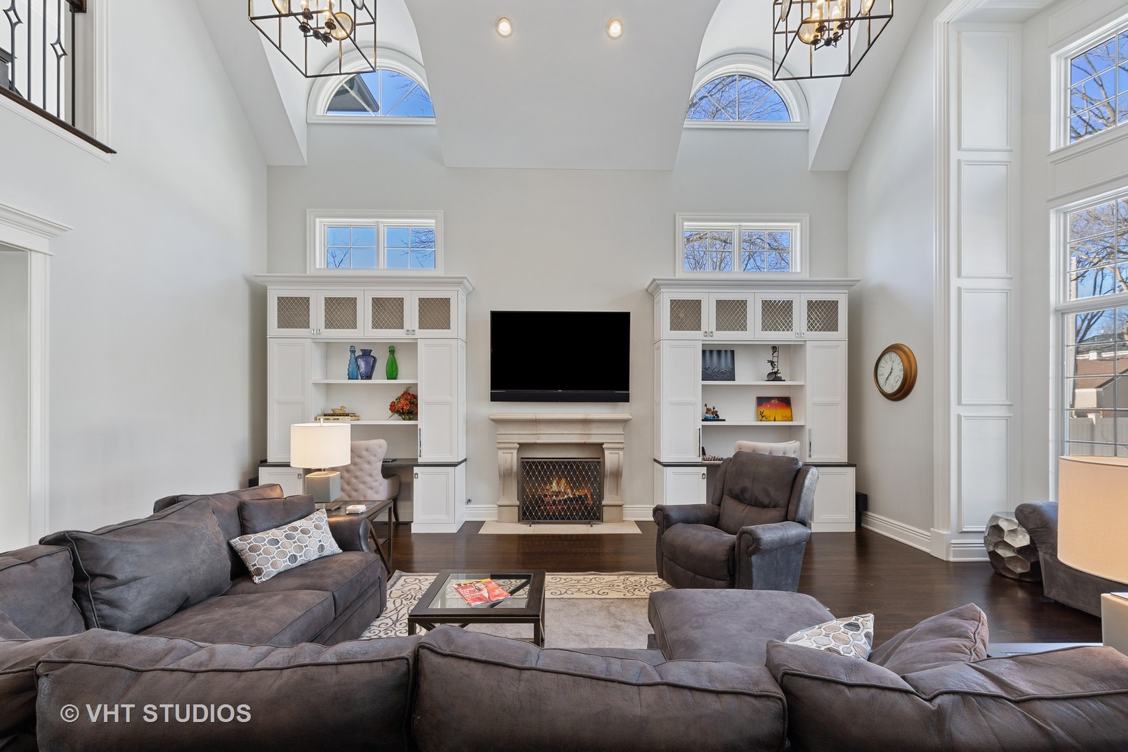 2144 Woodlawn Road Northbrook, IL 60062 - Photo 4 of 45 a living room with fireplace furniture and a flat screen tv