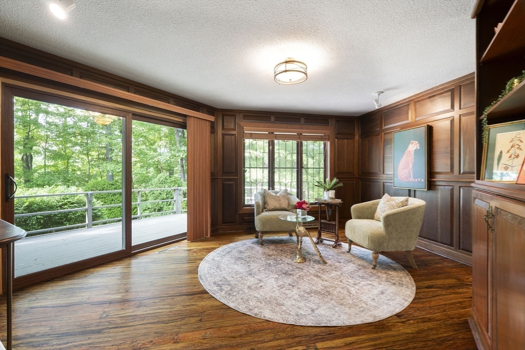 550 Wolf Swamp Road Longmeadow, MA 01106 - Photo 9 of 42