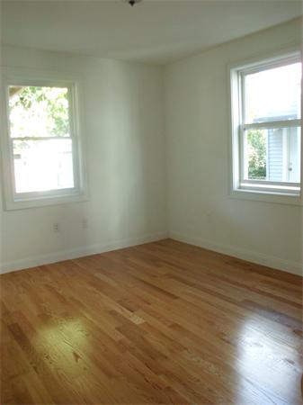 36 Kenmere Road, Unit 1 Medford, MA 02155 - Photo 13 of 22 Gallery Image 13