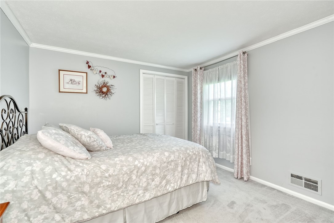102 Jackson Road Penfield, NY 14526 - Photo 23 of 44