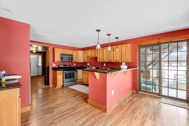 $895,000 | 1104 Main Street, Cavendish, VT 05153