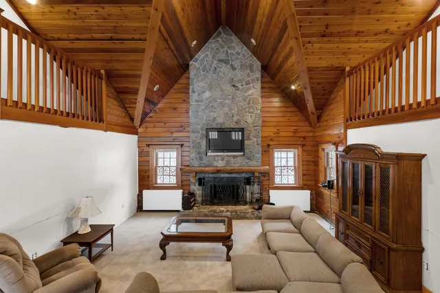 $895,000 | 1104 Main Street, Cavendish, VT 05153