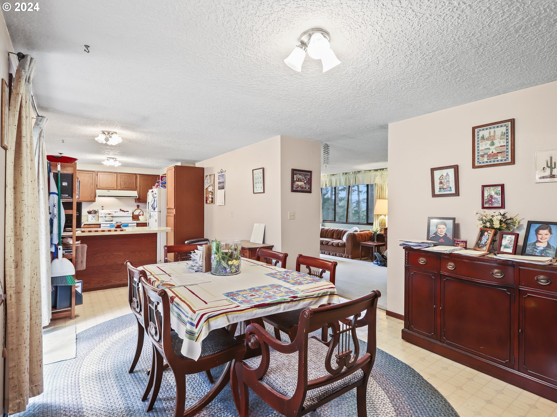 18115 South Dillman Road Oregon City, OR 97045 - Photo 11 of 47 Gallery Image 11
