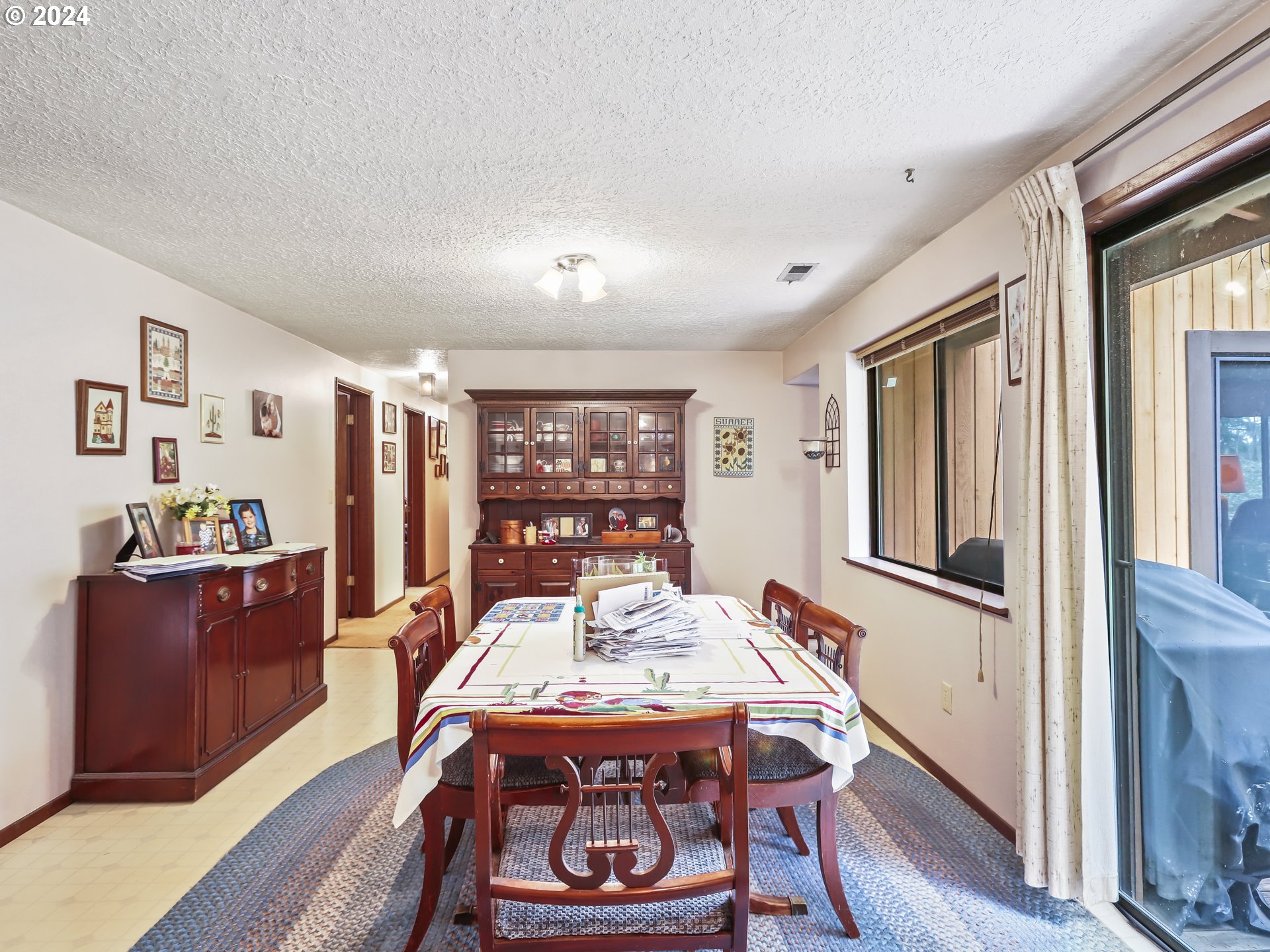 18115 South Dillman Road Oregon City, OR 97045 - Photo 12 of 47 Gallery Image 12