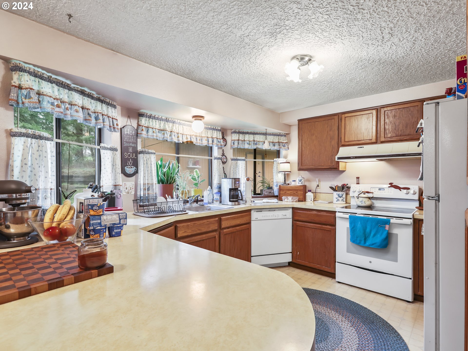 18115 South Dillman Road Oregon City, OR 97045 - Photo 13 of 47 Gallery Image 13