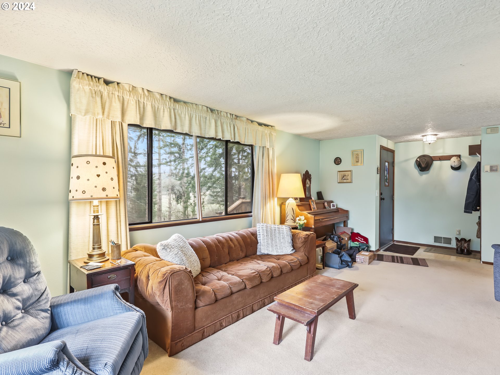 18115 South Dillman Road Oregon City, OR 97045 - Photo 7 of 47 Gallery Image 7