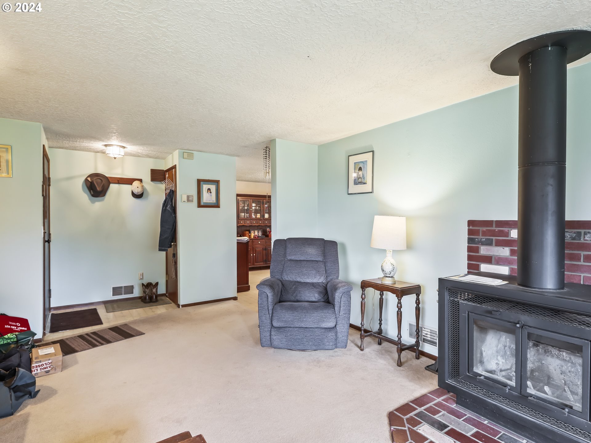 18115 South Dillman Road Oregon City, OR 97045 - Photo 9 of 47 Gallery Image 9