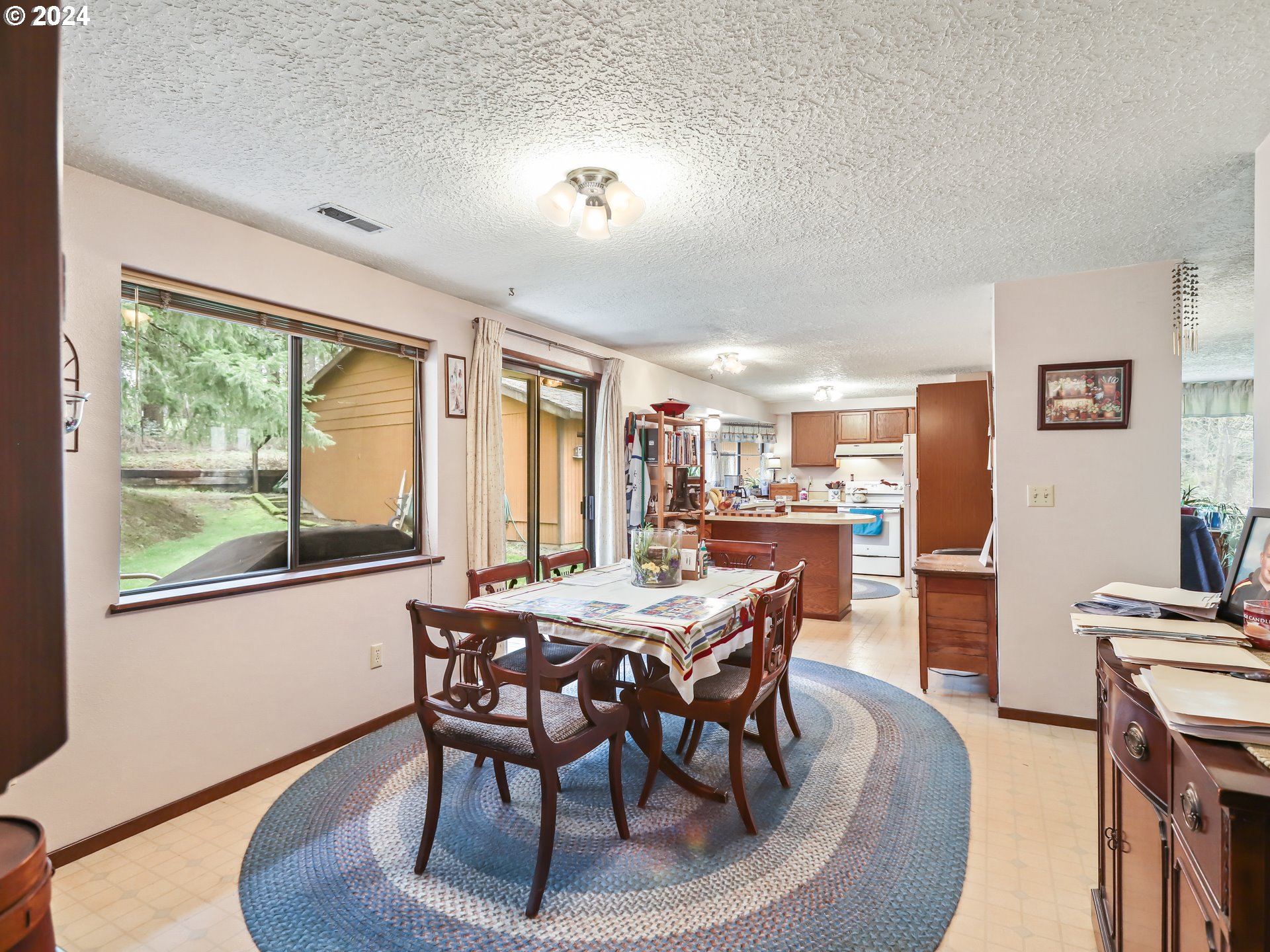 18115 South Dillman Road Oregon City, OR 97045 - Photo 10 of 47 Gallery Image 10