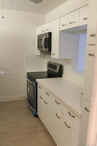 $1,150,000 | 181 Crandon Boulevard, Unit 308, Key Biscayne, FL 33149