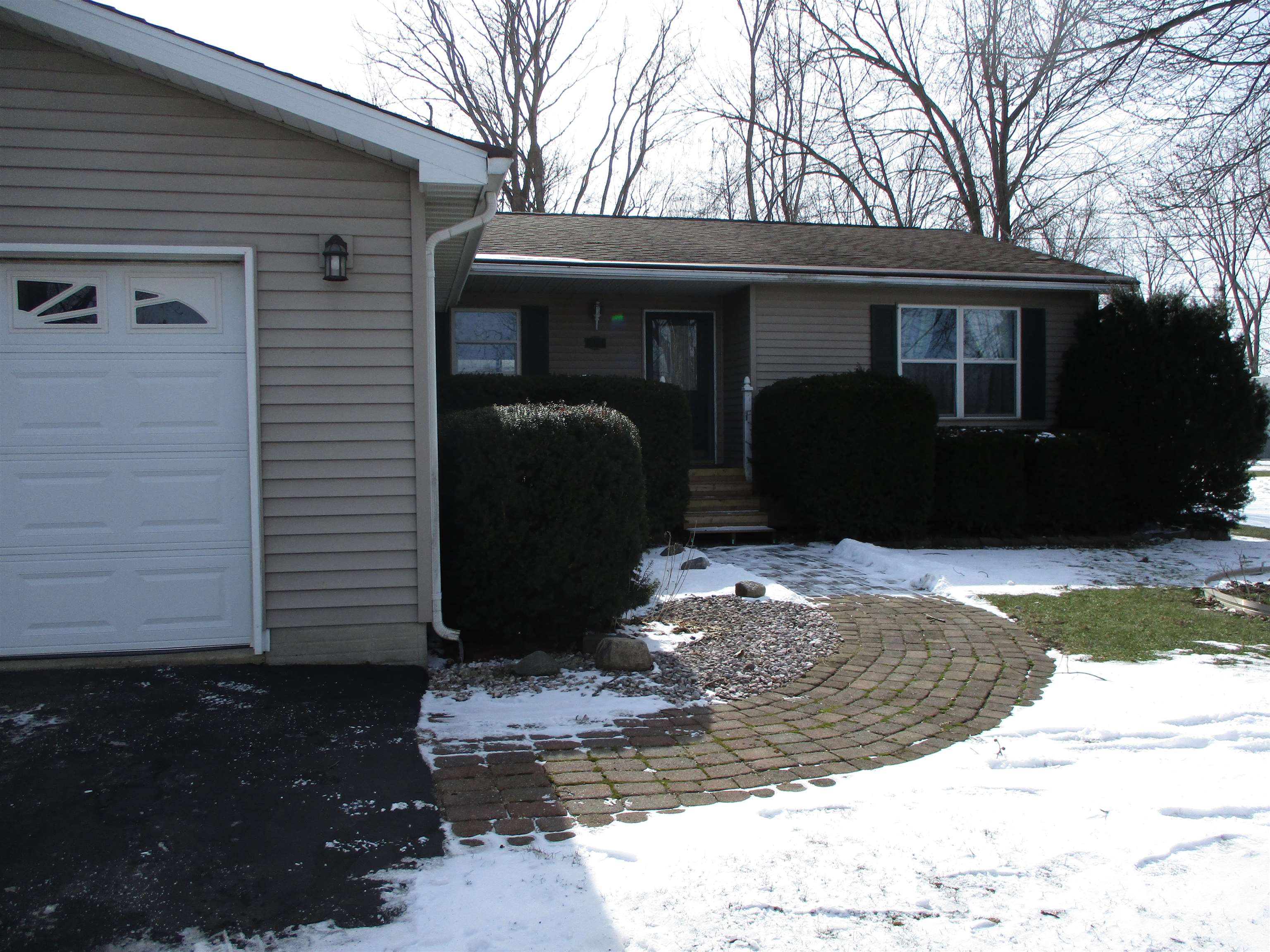 10520 Garrison Road Durand, MI 48429 - Photo 37 of 38 50200343-d57df0b3-93e0-43cc-a69a-fd3beece0c01.JPG