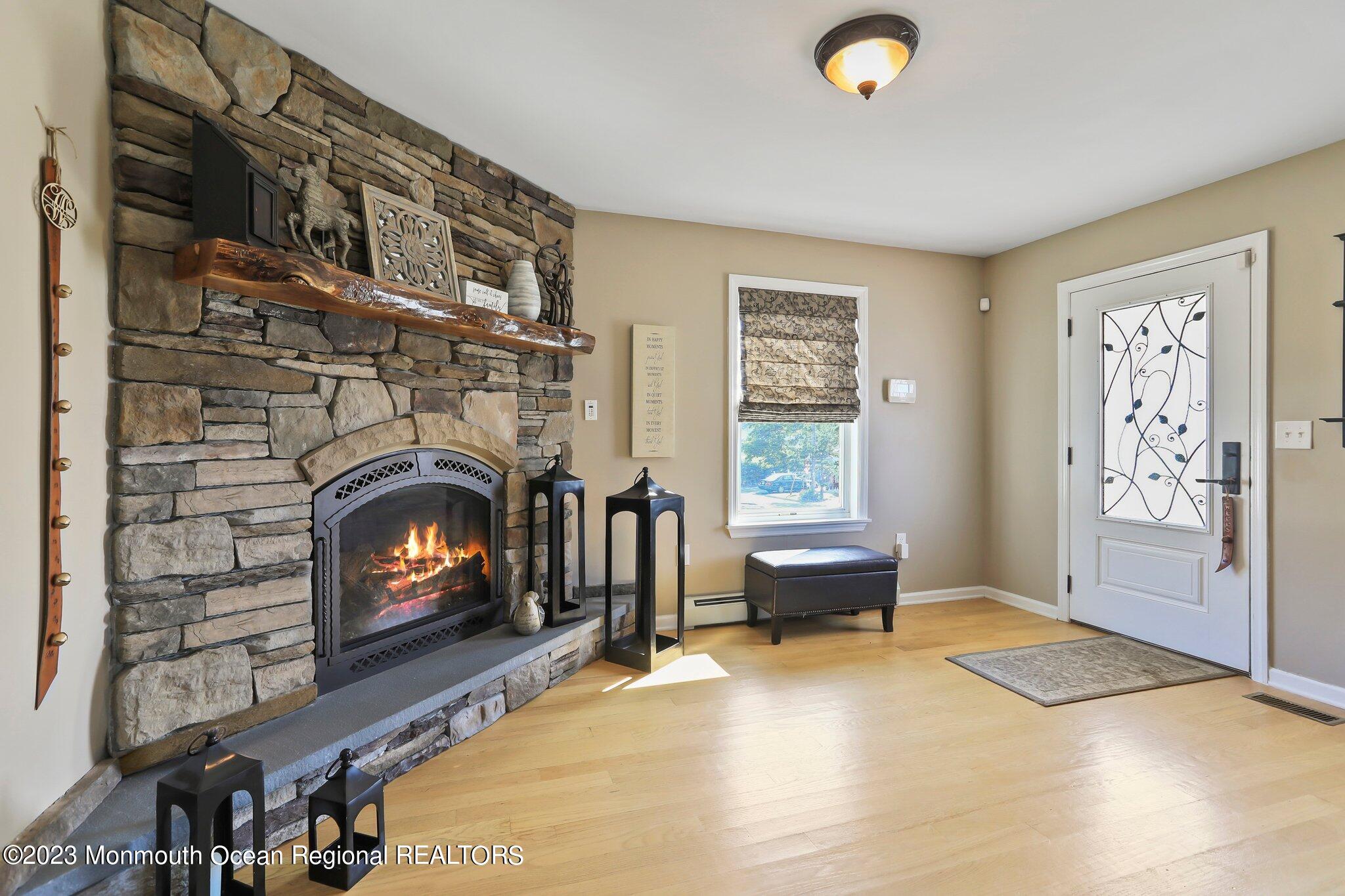 100 State Street Union Beach, NJ 07735 - Photo 21 of 68 5W5A0226