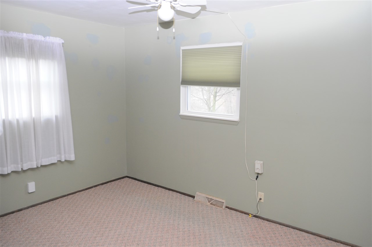 7025 North Center Road Mount Morris, MI 48458 - Photo 13 of 24 31377057-12.JPG