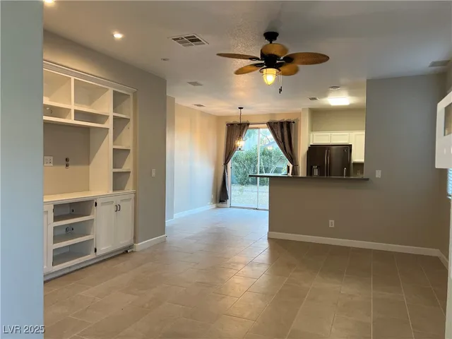 $2,300 | 8824 Iron Hitch Avenue, Las Vegas, NV 89143