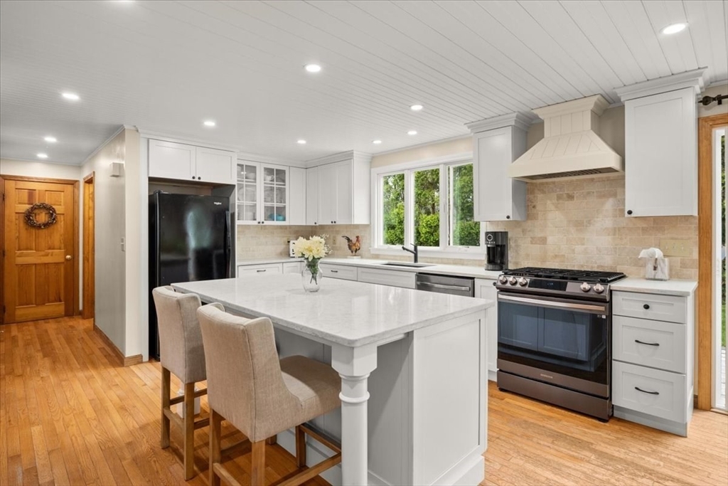 34 Windsor Way Mashpee, MA 02649 - Photo 12 of 40