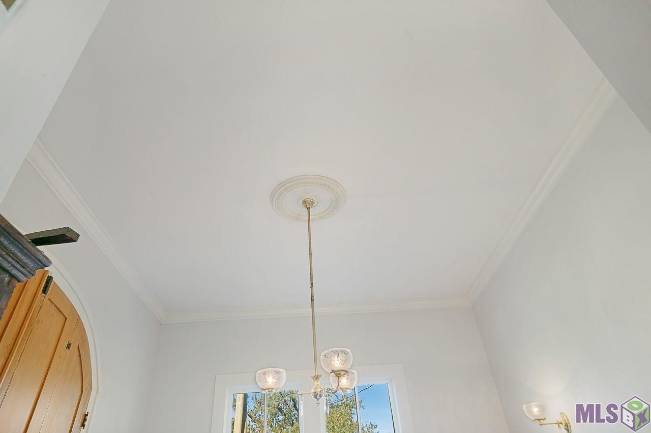 8325 Highland Road Baton Rouge, LA 70808 - Photo 22 of 34 Antique Lighting in Office...Did you see the Antique Medalian?