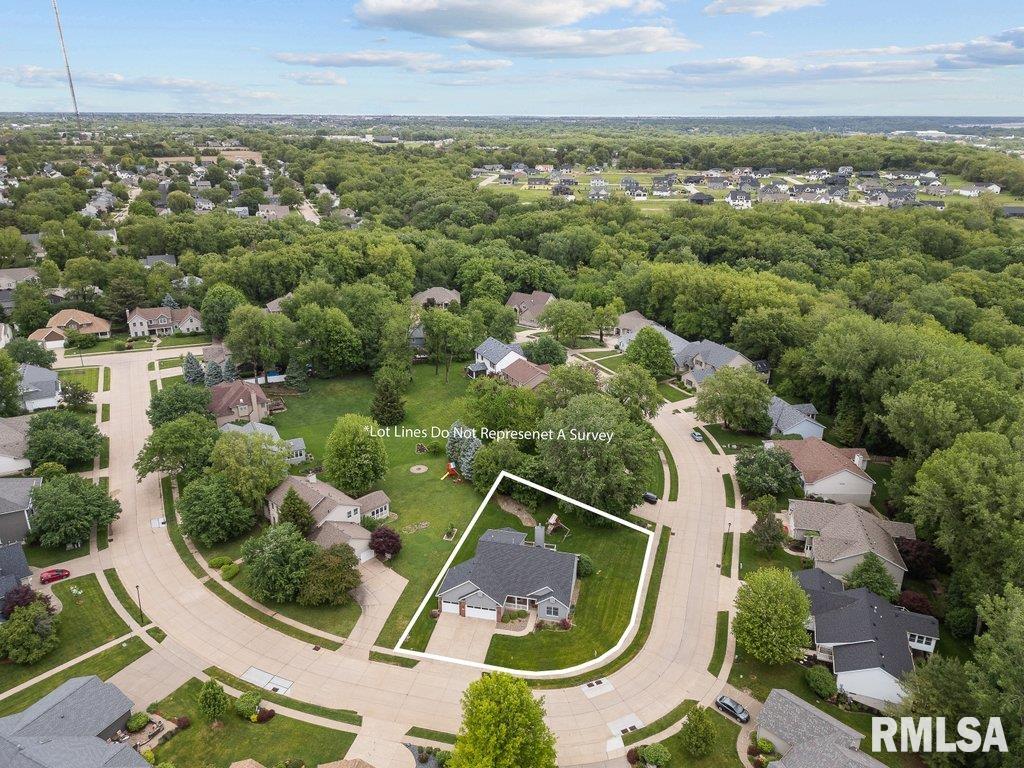 1459 Plum Tree Road Bettendorf, IA 52722 - Photo 3 of 43 Gallery Image 3