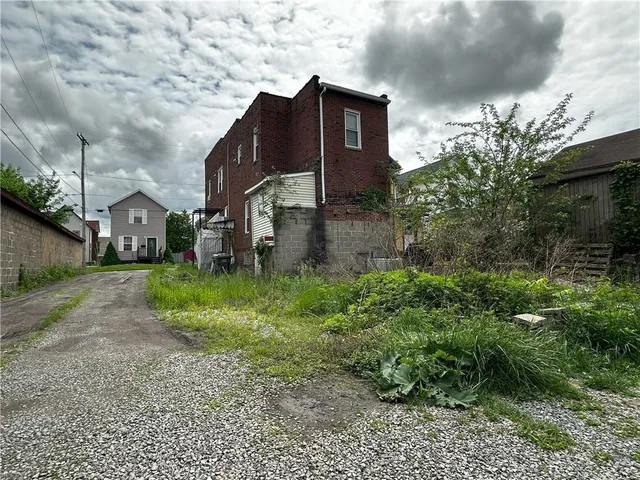 $35,000 | 218 Keystone Way, Ellwood City, PA 16117