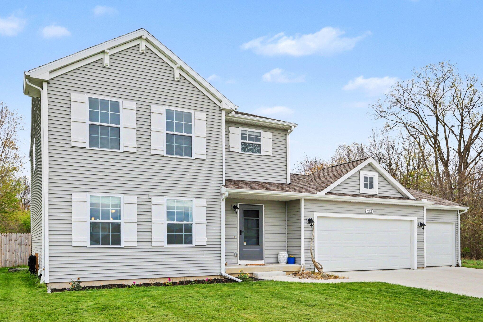 12025 Bryde Drive Rives Junction, MI 49277 - Photo 2 of 27 003_file_5916