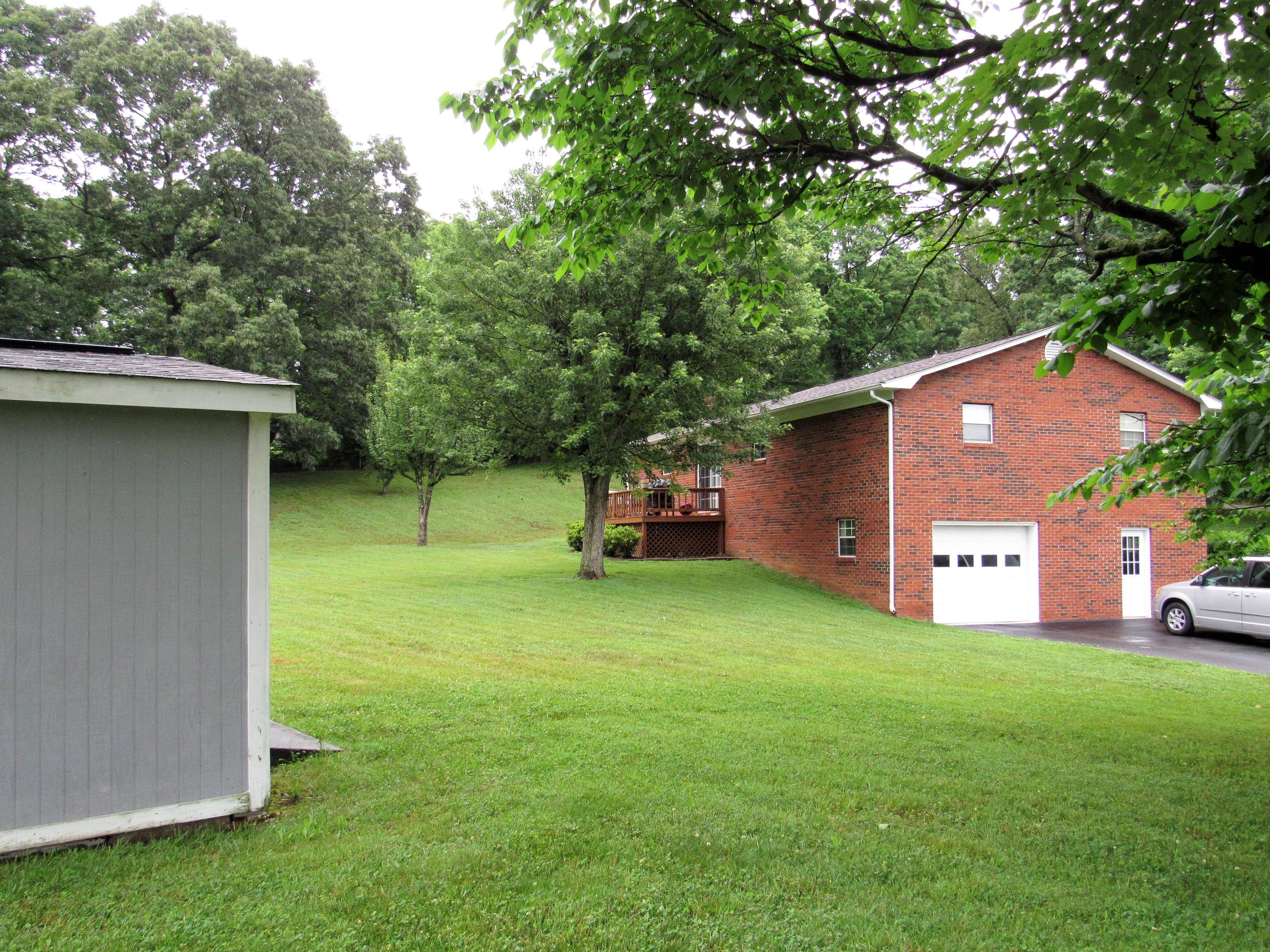 1127 Bales Road New Market, TN 37820 - Photo 4 of 33 IMG_1306
