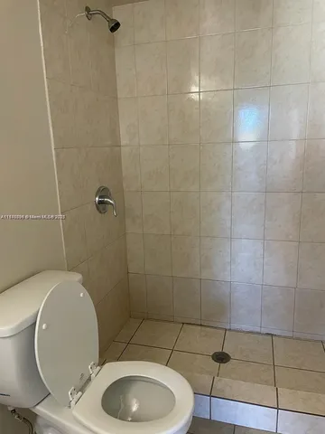 $2,399 | 6065 Northwest 186th Street, Unit 304, Hialeah, FL 33015